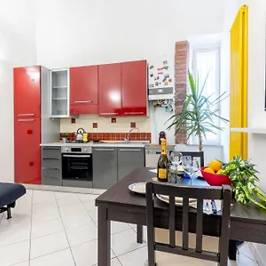 Guesthost - Lovely Nest In Pisa